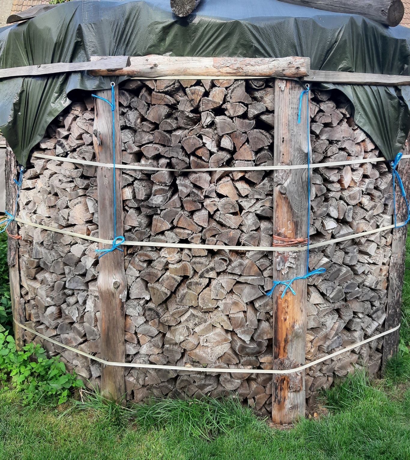 Holzmiete erstellen - Brennholz