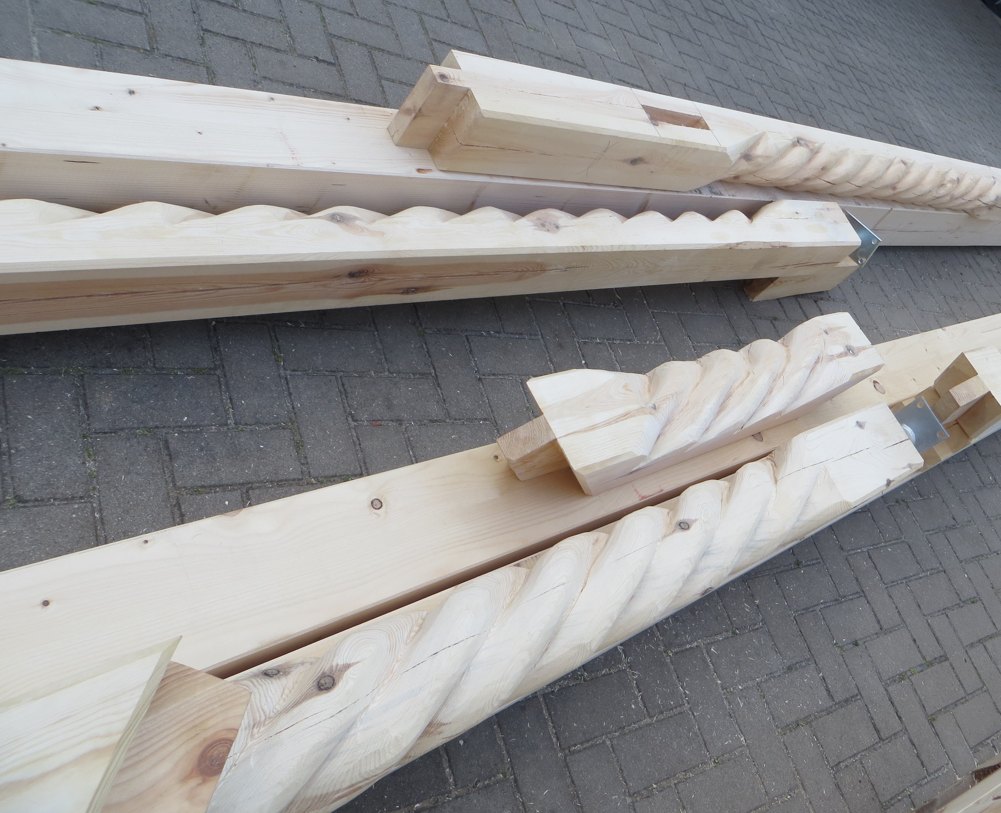 Herstellung von Balken und Konstruktionen mit "Seilschlag" 